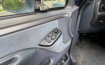 Ford-Bronco-xlt-1992-blue-10