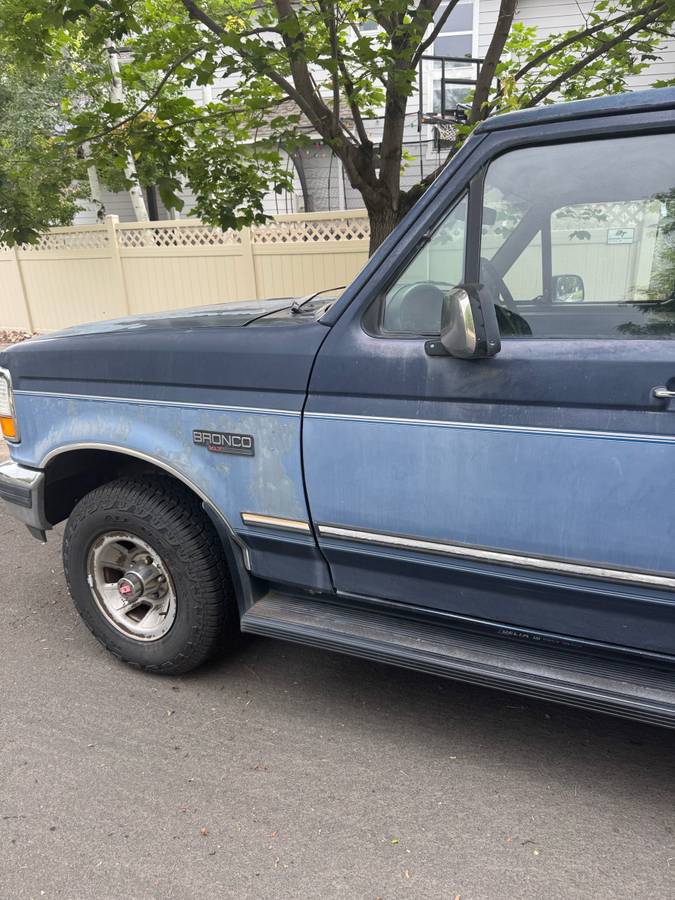 Ford-Bronco-xlt-1992-blue-2