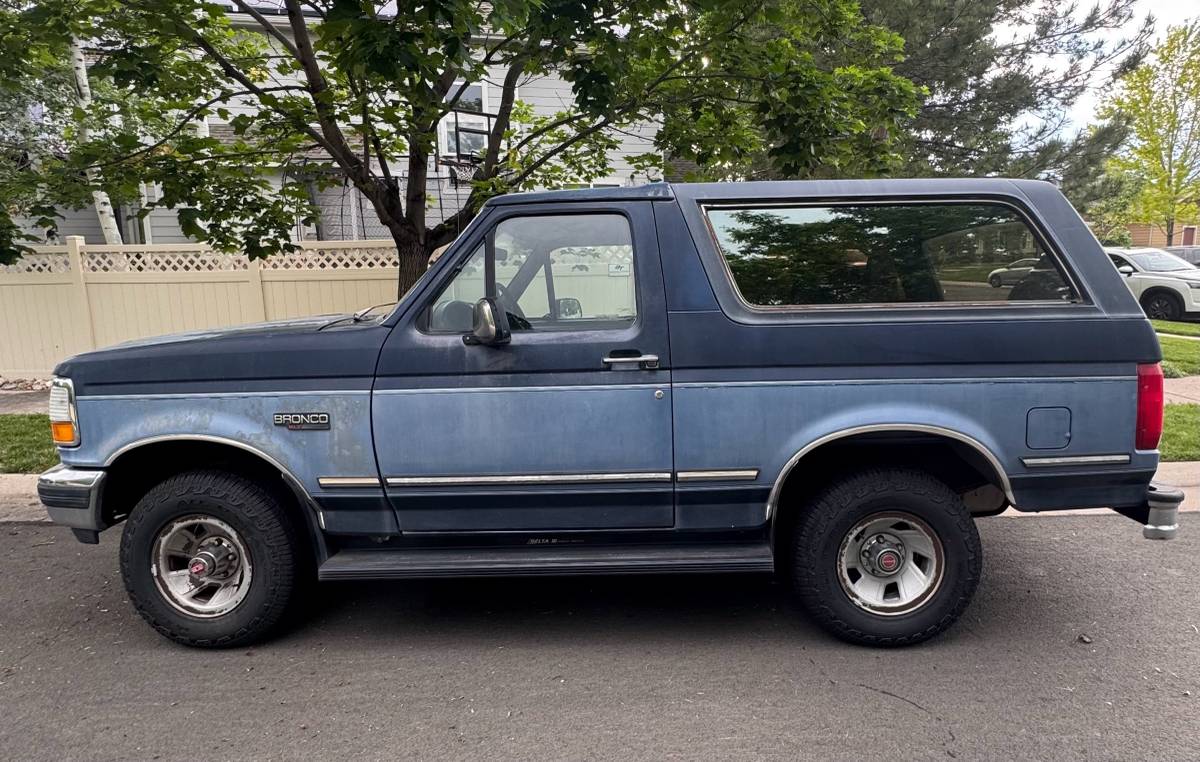 Ford-Bronco-xlt-1992-blue-5