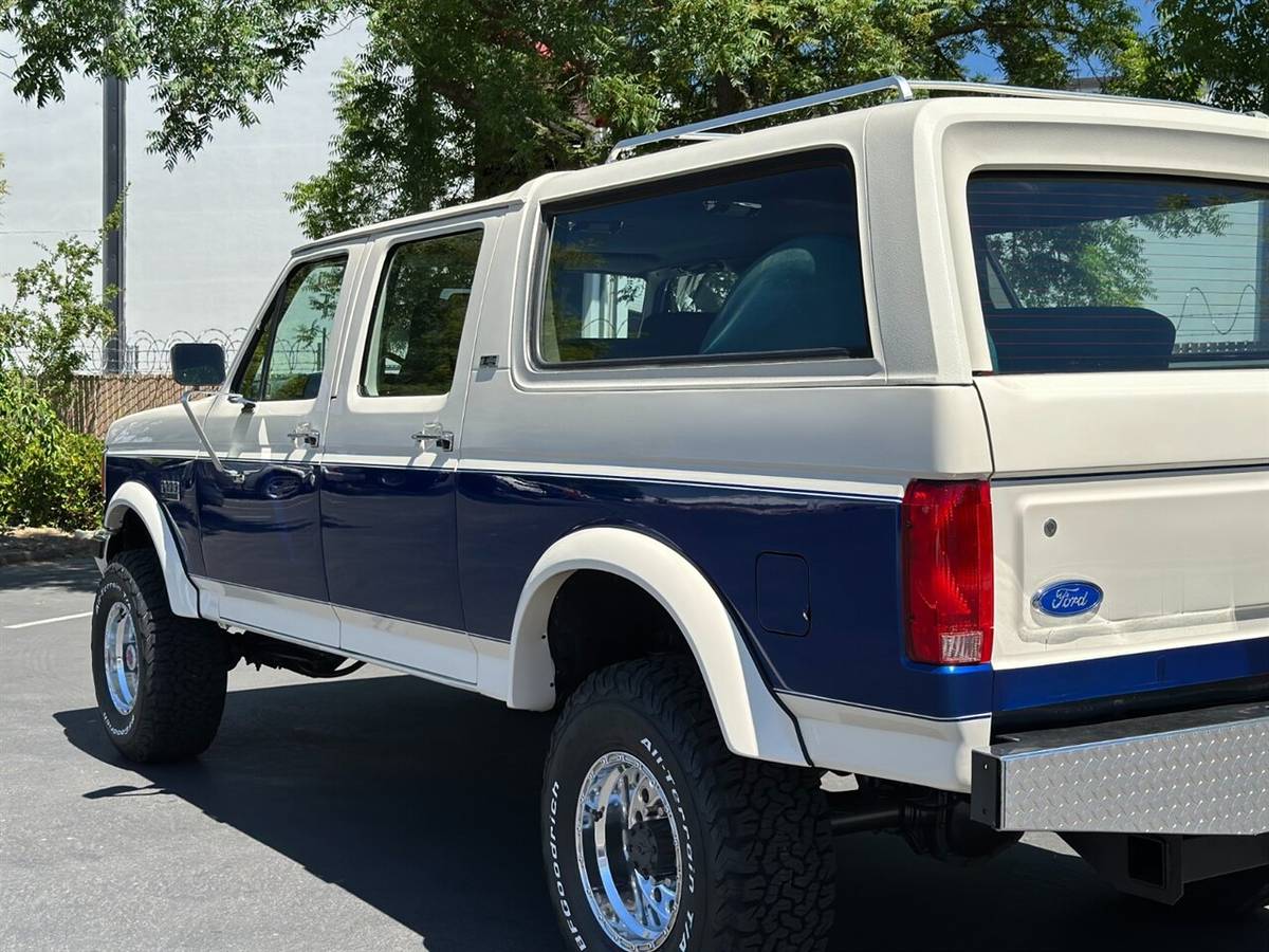 Ford-C350-centurion-4x4-4-door-suv-7.5l-v8-gas-59k-orig-1990-white-10