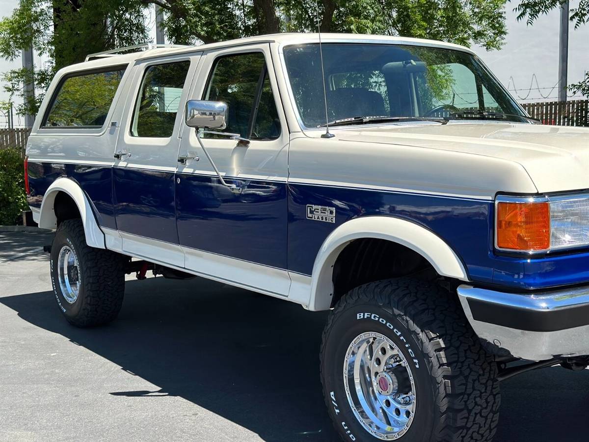 Ford-C350-centurion-4x4-4-door-suv-7.5l-v8-gas-59k-orig-1990-white-20