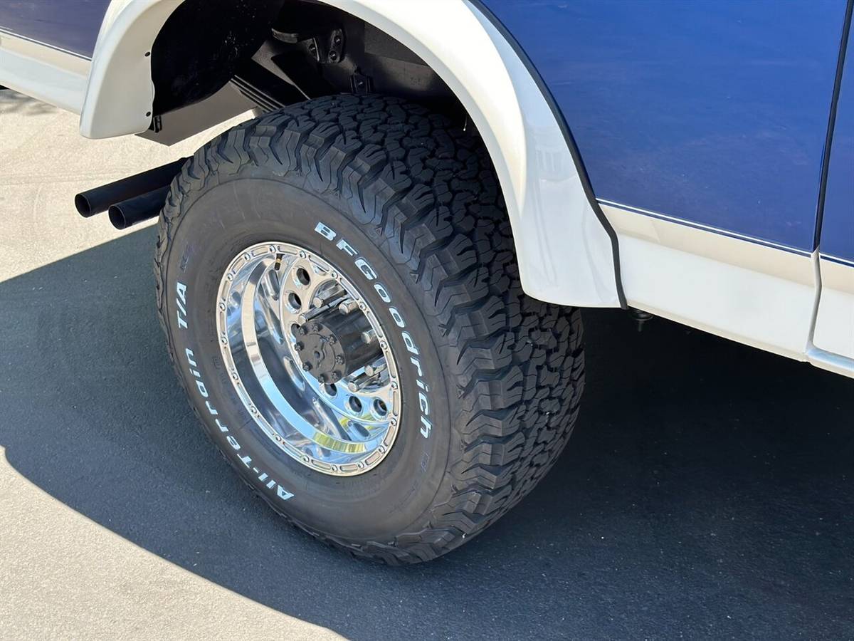 Ford-C350-centurion-4x4-4-door-suv-7.5l-v8-gas-59k-orig-1990-white-21