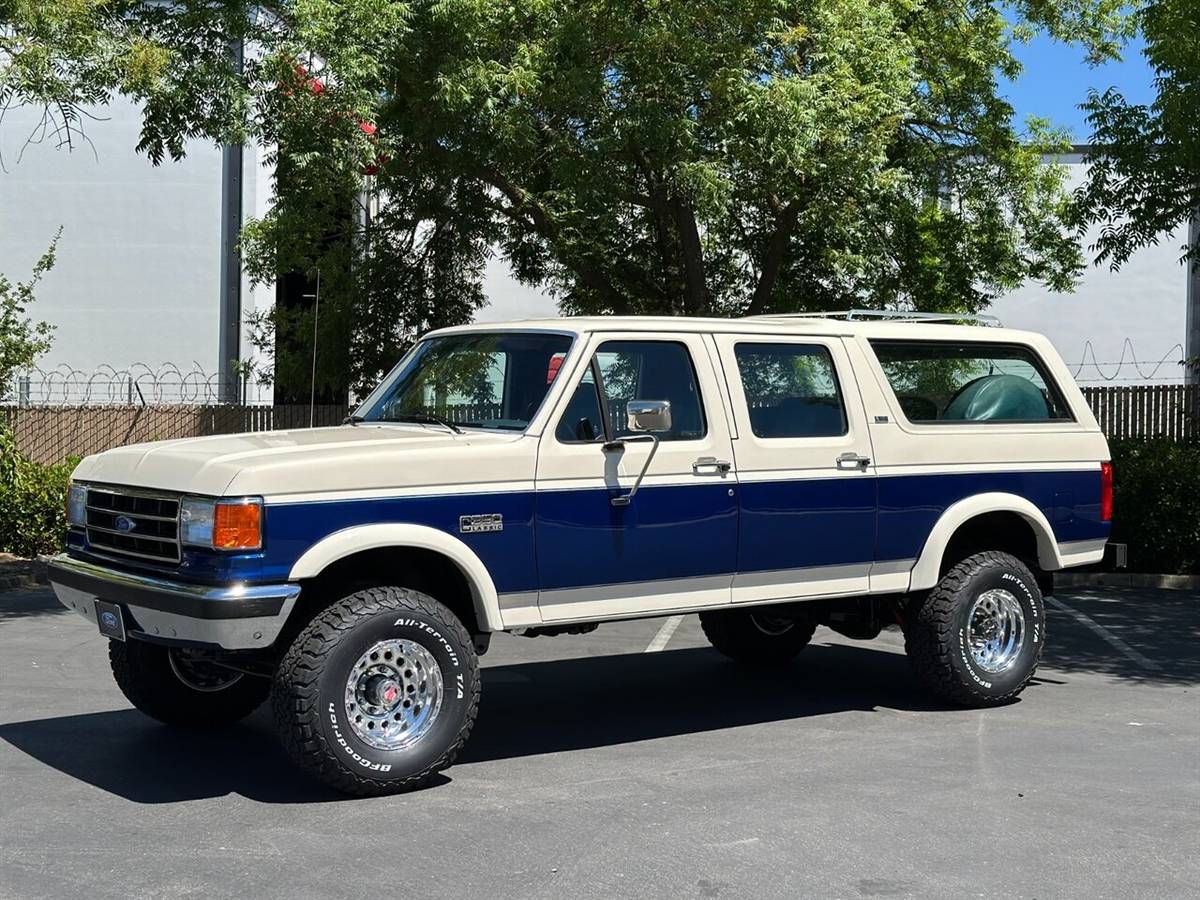 Ford-C350-centurion-4x4-4-door-suv-7.5l-v8-gas-59k-orig-1990-white