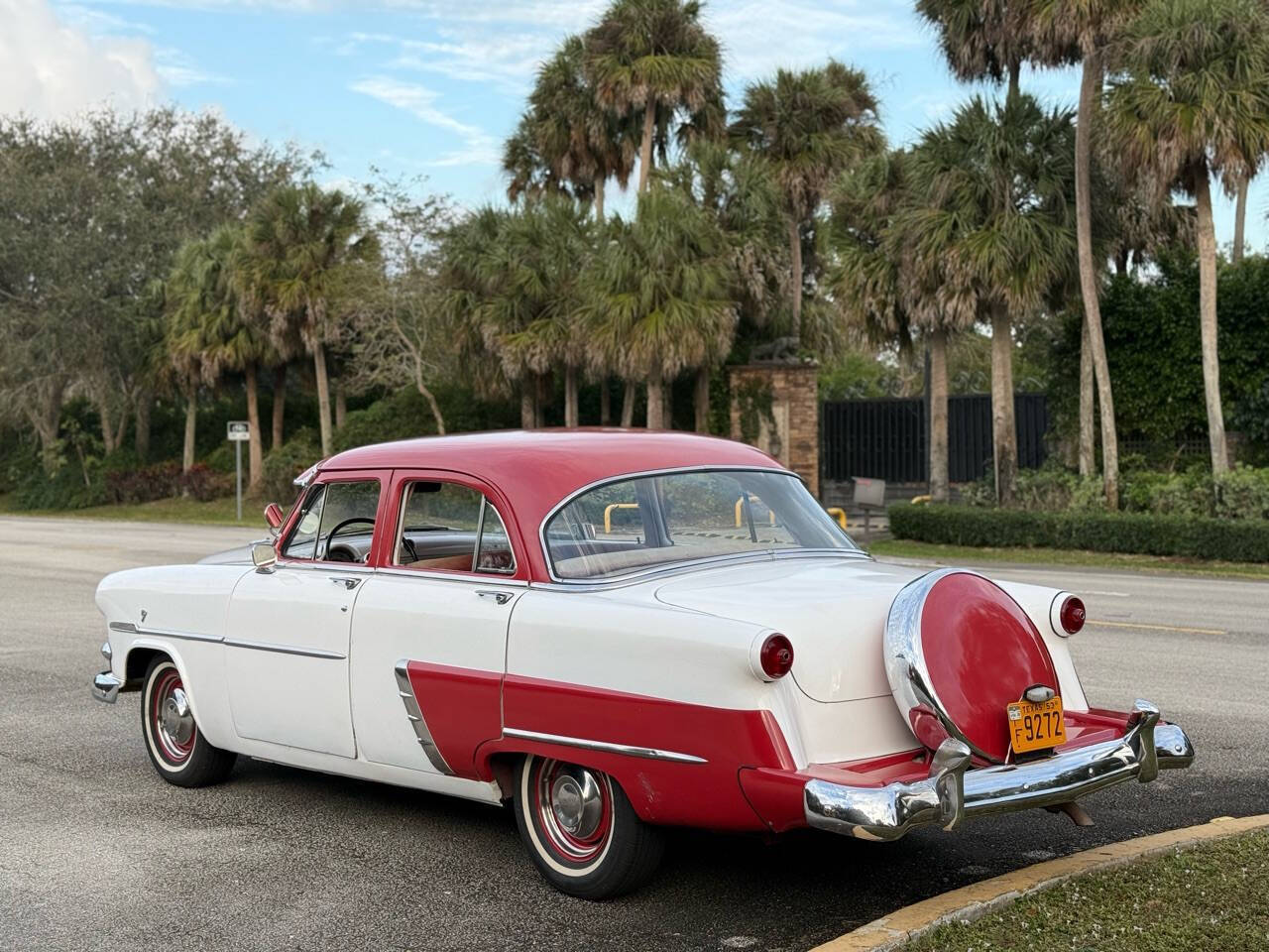 Ford-CUSTOMLINE-1953-Sedan-3