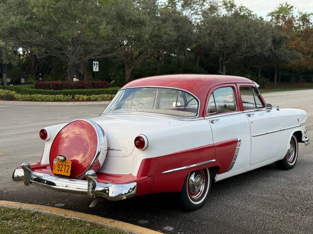 Ford-CUSTOMLINE-1953-Sedan-6
