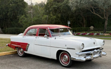 Ford-CUSTOMLINE-1953-Sedan-9