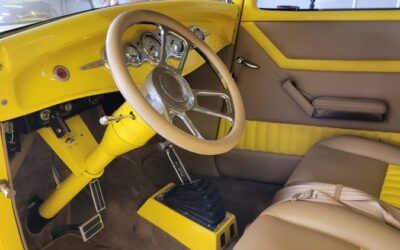 Ford Coupe  1932 yellow