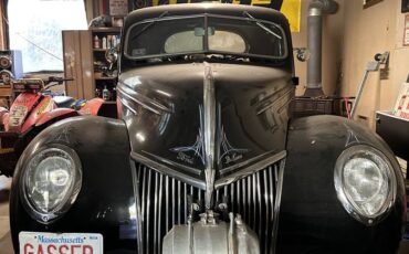 Ford-Coupe-1939-black-4