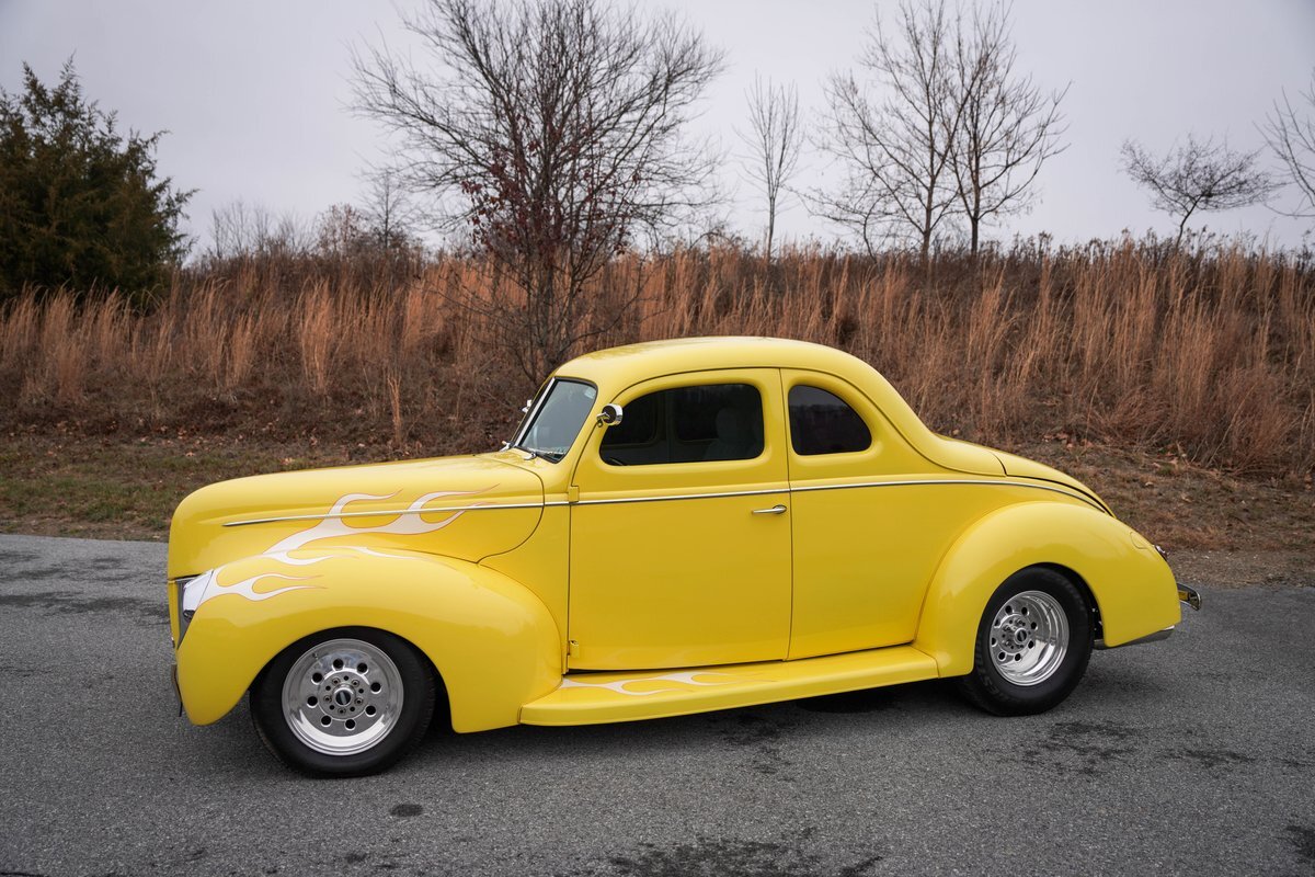 Ford-Coupe-1940-11