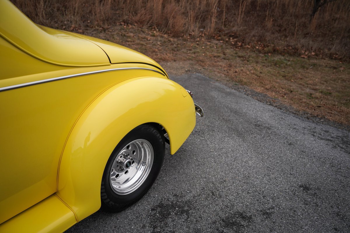 Ford-Coupe-1940-33