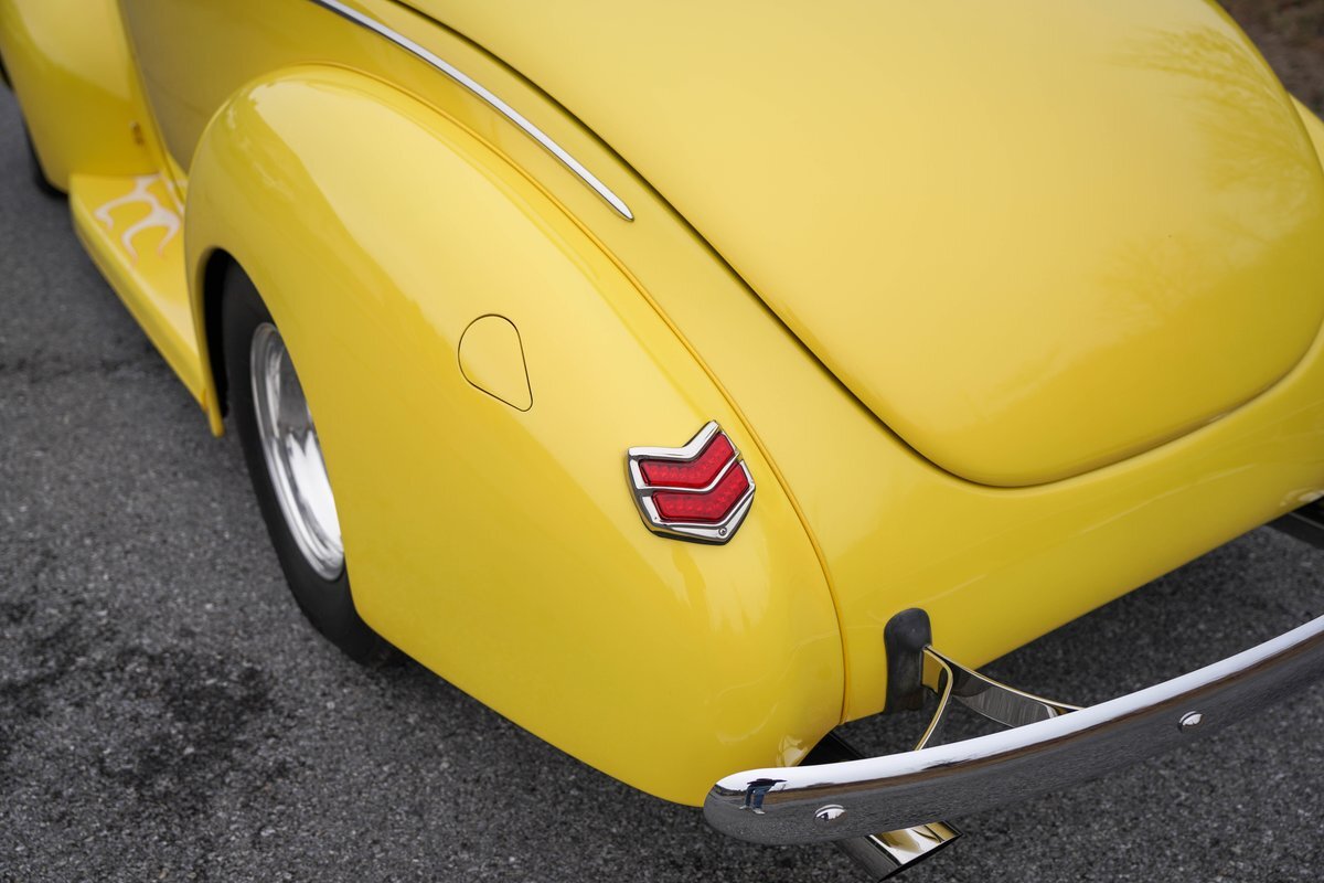 Ford-Coupe-1940-34