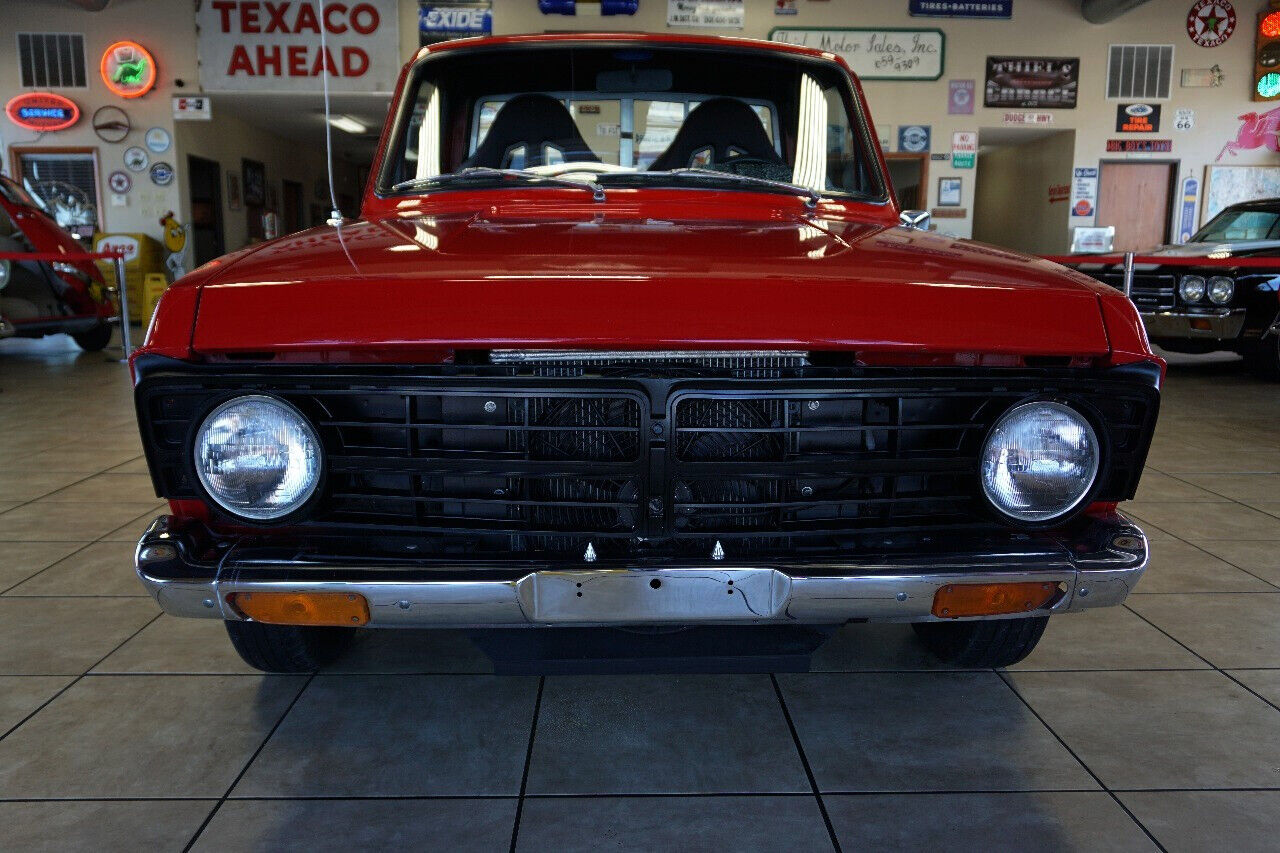 Ford-Courier-1974-Classic-Car-15