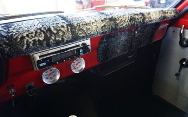 Ford-Courier-1974-Classic-Car-27