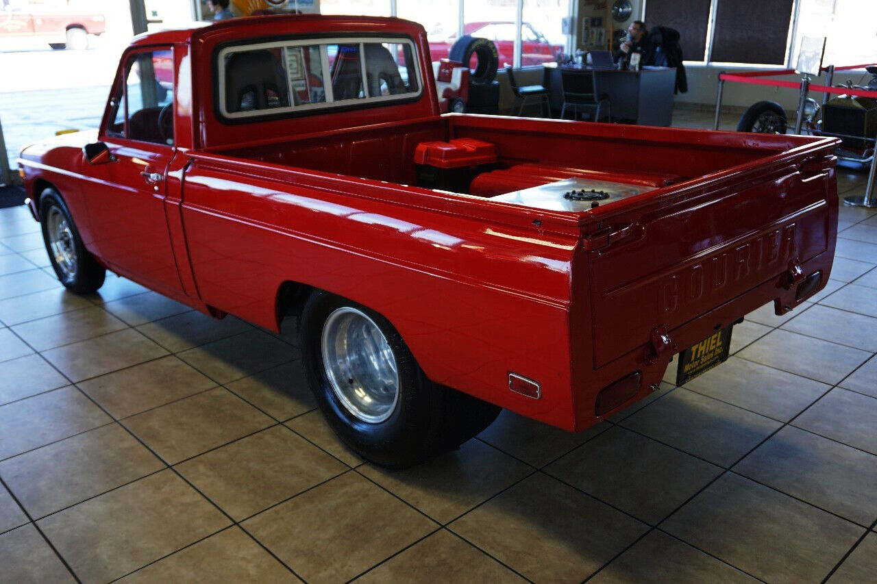 Ford-Courier-1974-Classic-Car-5