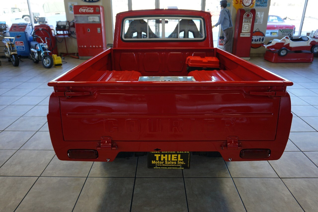 Ford-Courier-1974-Classic-Car-6