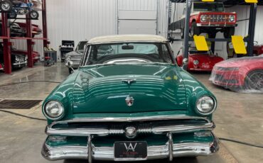 Ford-Crestline-1953-2