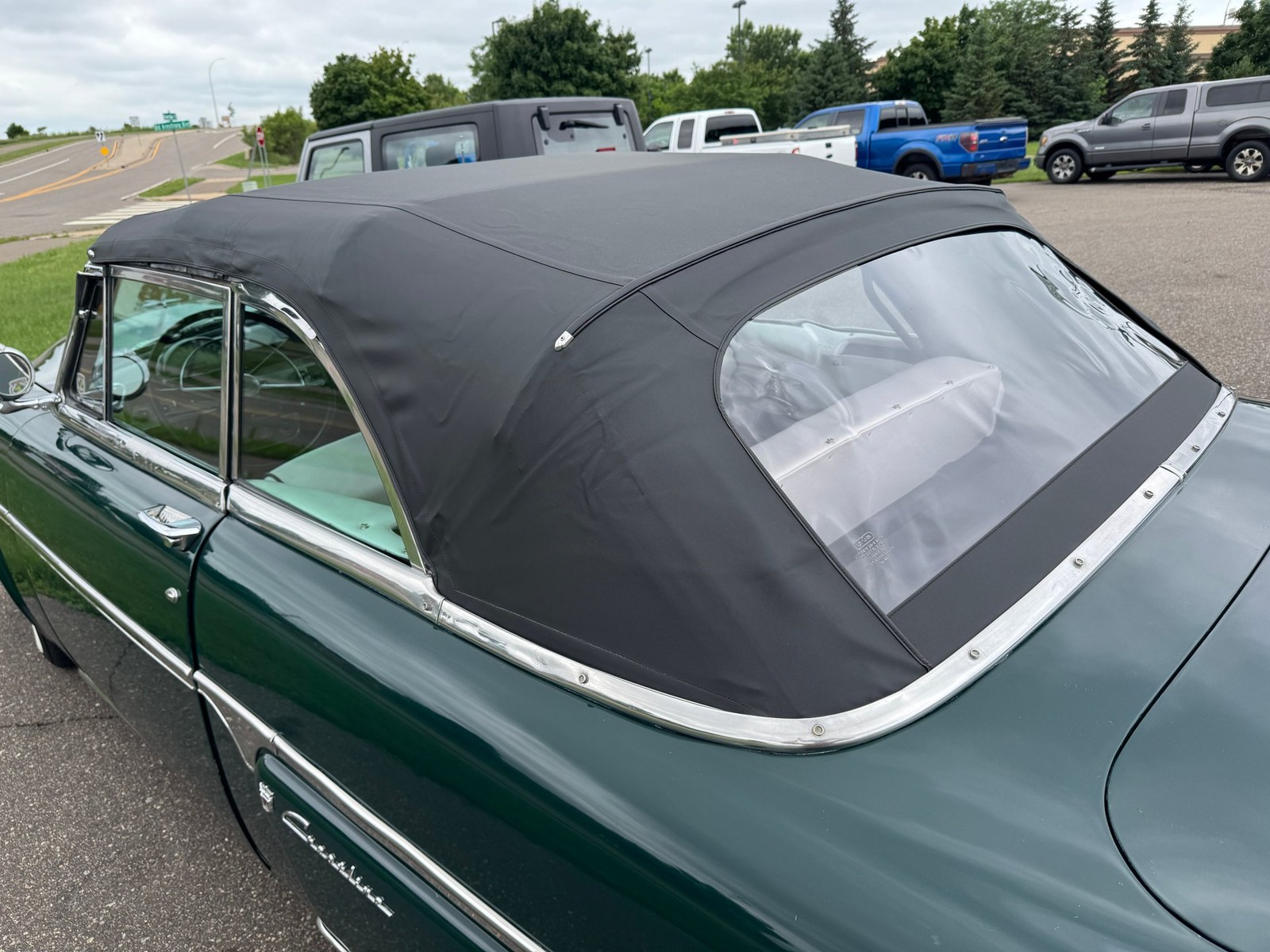 Ford-Crestline-Sunliner-1954-14