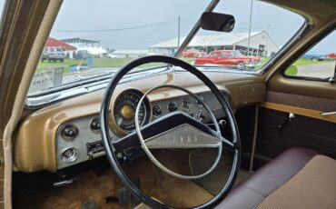 Ford-Crestliner-1951-12