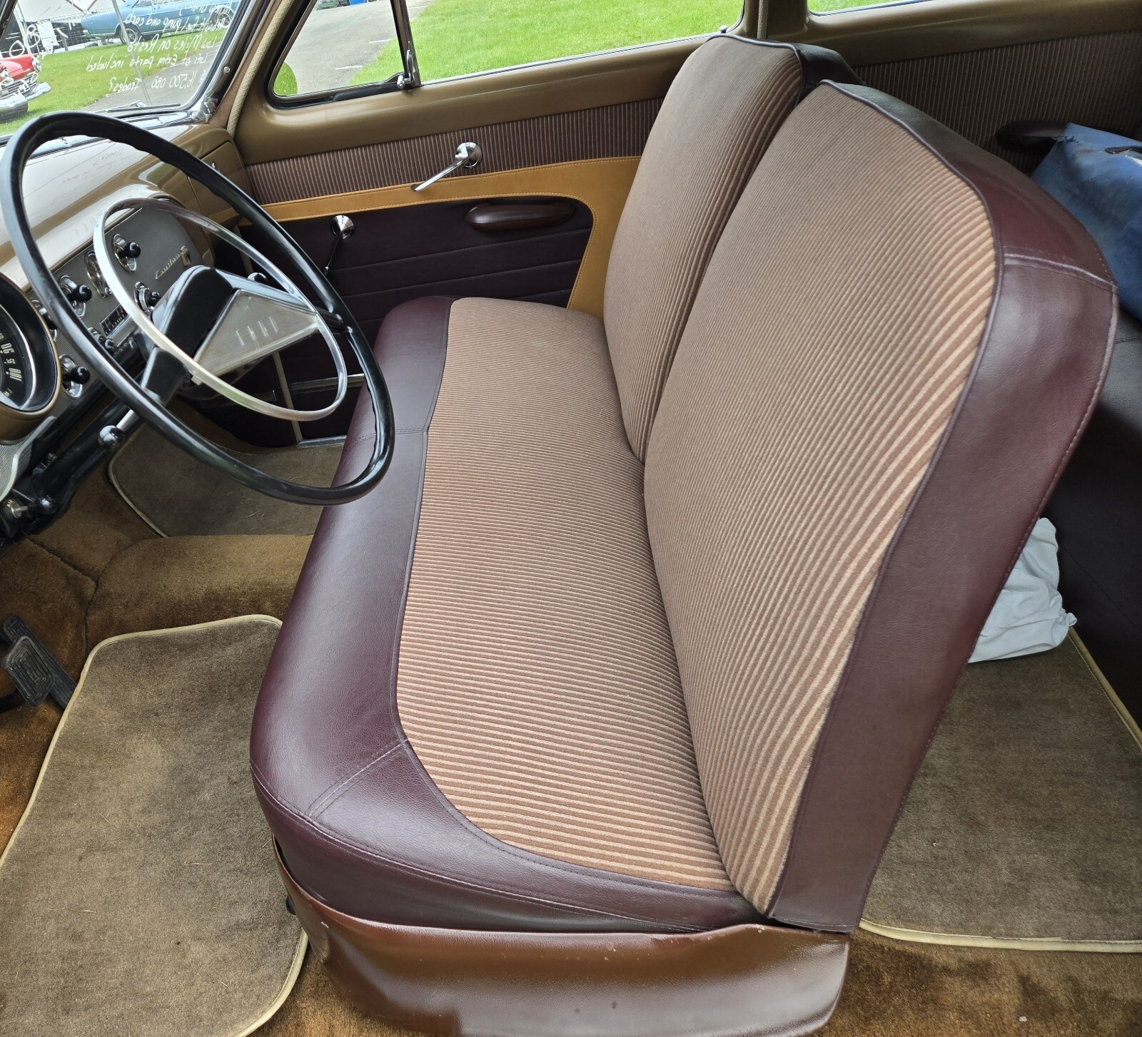 Ford-Crestliner-1951-13
