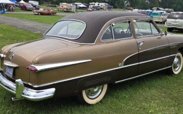 Ford-Crestliner-1951-4