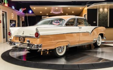 Ford-Crown-Victoria-1955-Coupe-11