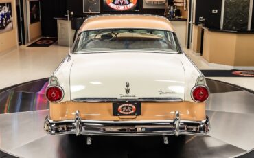 Ford-Crown-Victoria-1955-Coupe-14