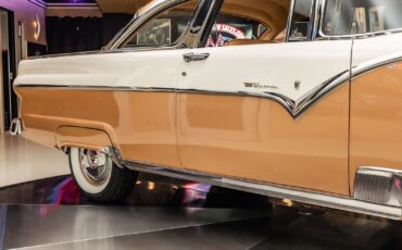 Ford-Crown-Victoria-1955-Coupe-21