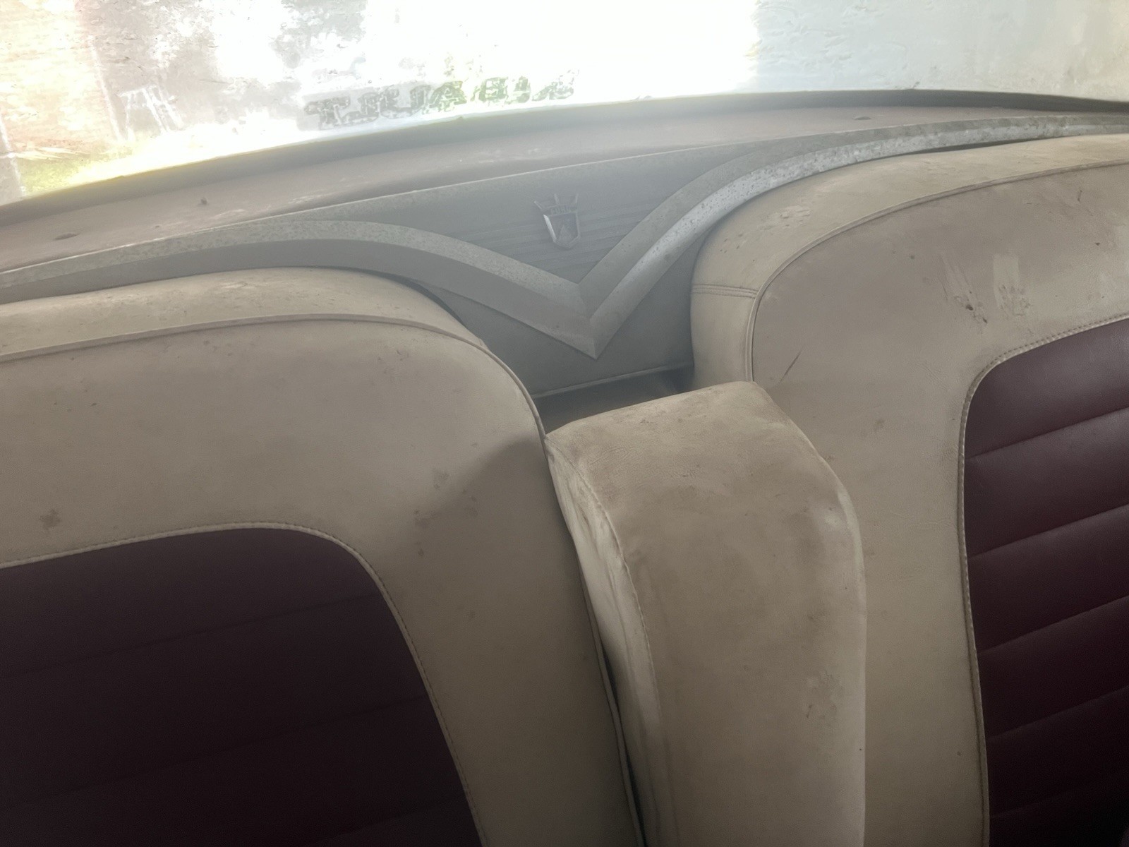 Ford-Crown-Victoria-1955-Sedan-17