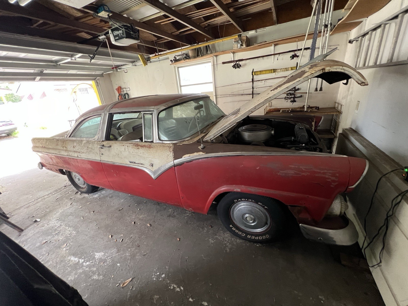 Ford-Crown-Victoria-1955-Sedan-3