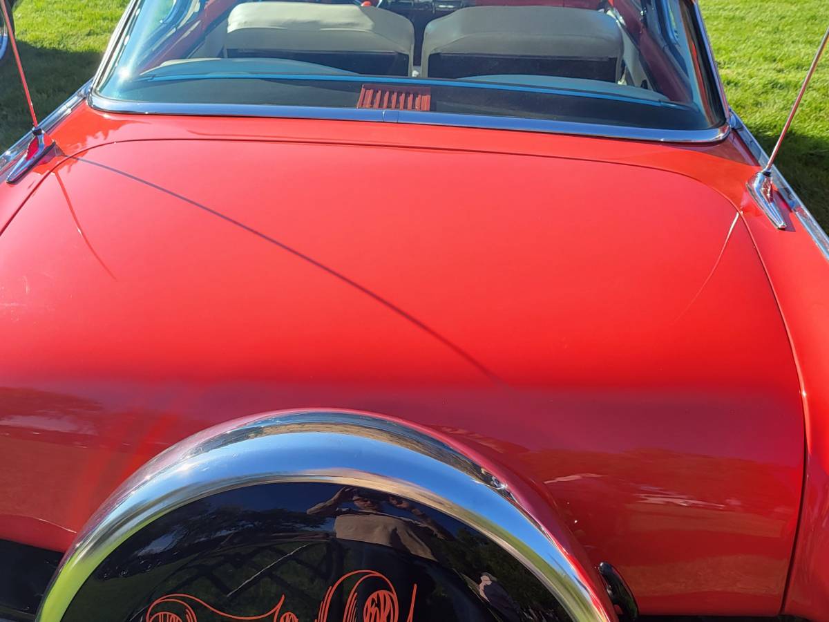 Ford-Crown-victoria-1956-custom-11