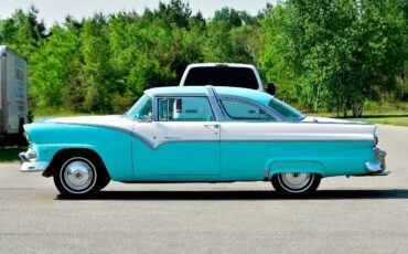 Ford-Crown-victoria-fairlane-1955-blue-2