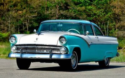 Ford Crown victoria fairlane  1955 blue