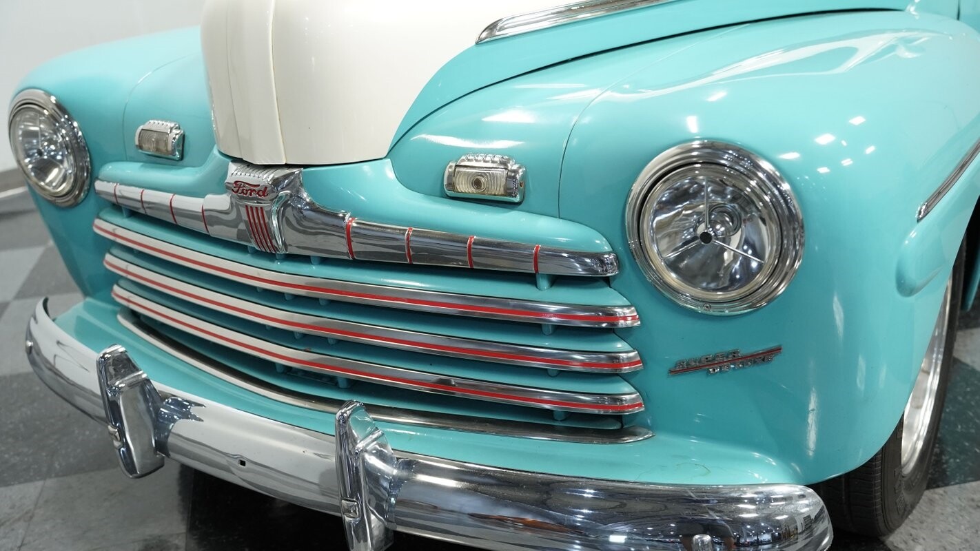 Ford-Custom-1946-Coupe-17
