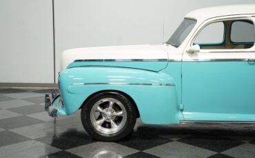 Ford-Custom-1946-Coupe-19