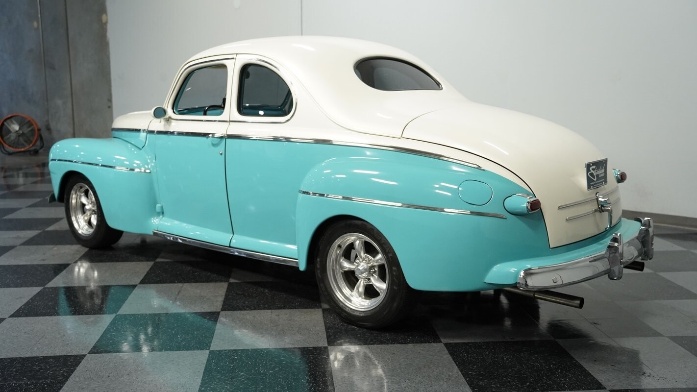 Ford-Custom-1946-Coupe-7