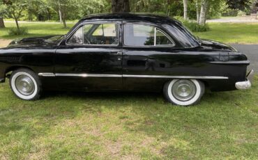 Ford-Custom-1950