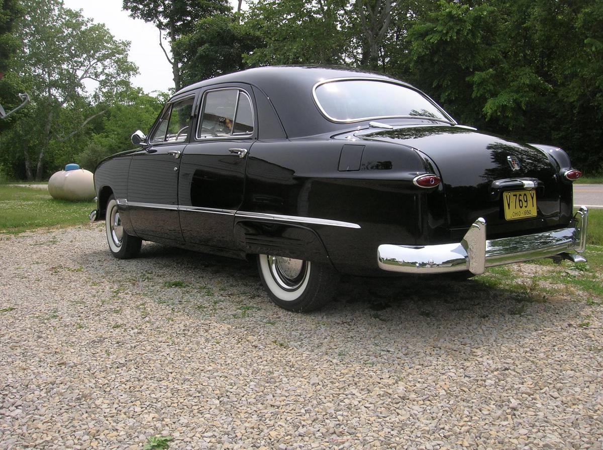 Ford-Custom-1950-black
