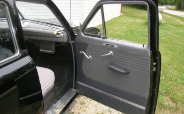 Ford-Custom-1950-black-6
