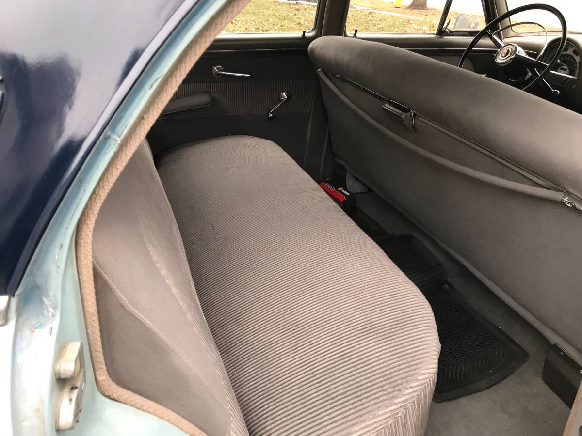 Ford-Custom-1953-blue-1