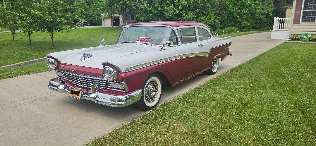 Ford-Custom-300-1957-white