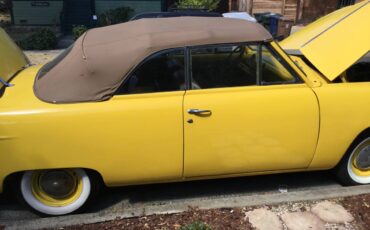 Ford-Customline-convertible-1949-yellow-2