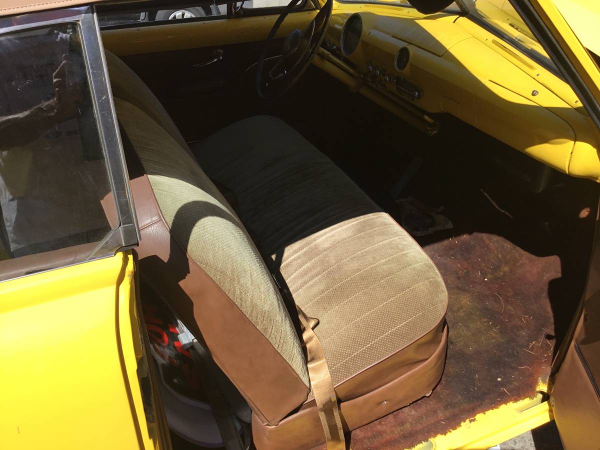 Ford-Customline-convertible-1949-yellow-6