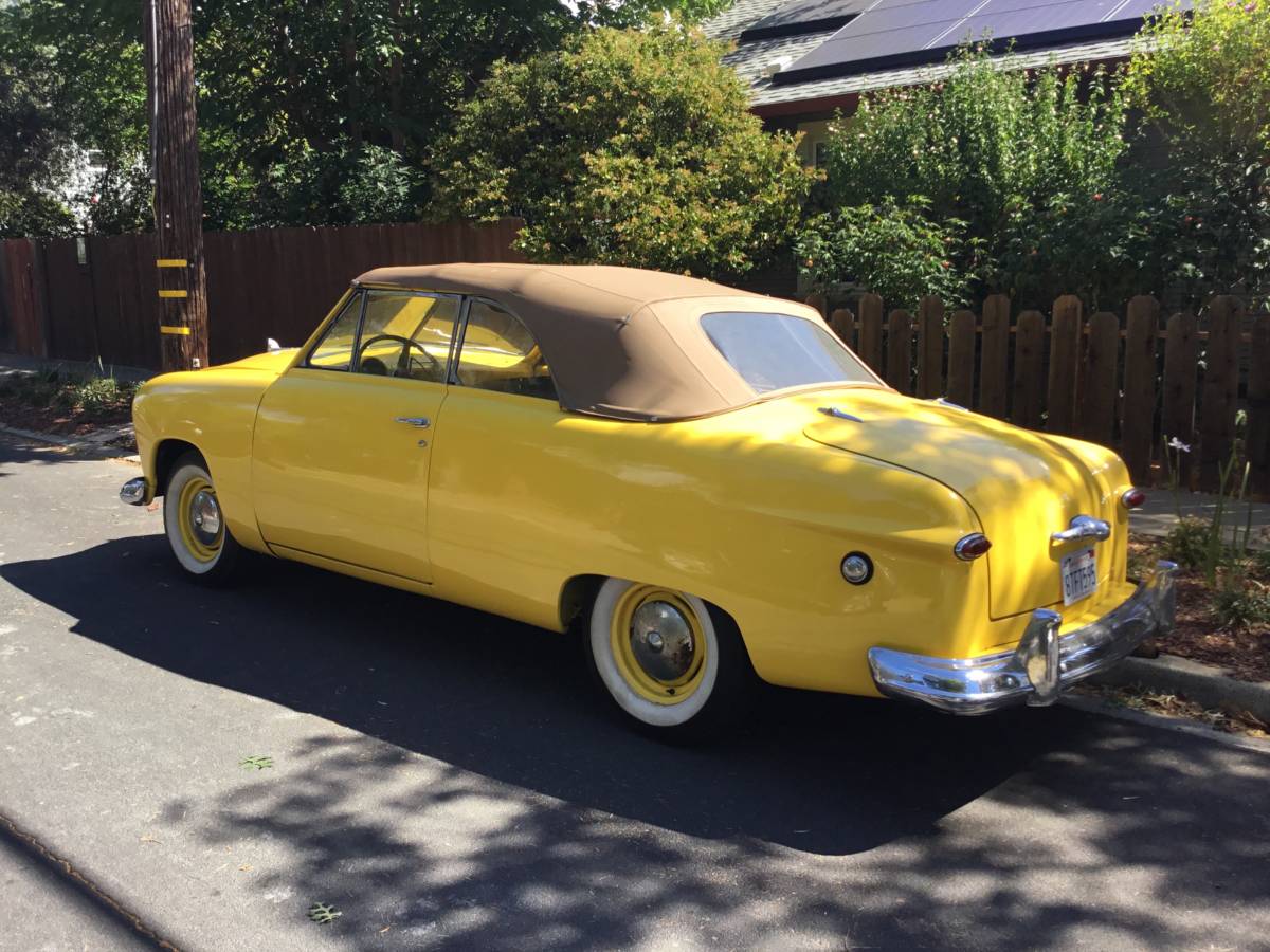 Ford-Customline-convertible-1949-yellow