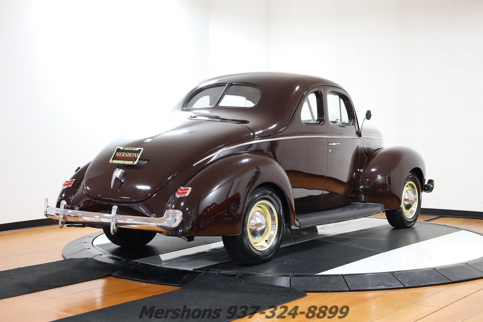 Ford-DeLuxe-Coupe-1940-Coupe-8