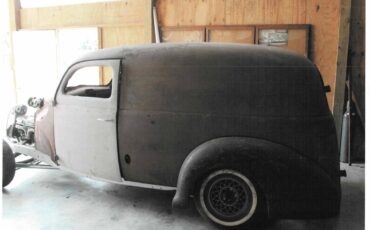 Ford-Delivery-van-1940-9