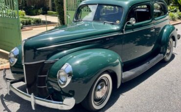 Ford-Deluxe-1940