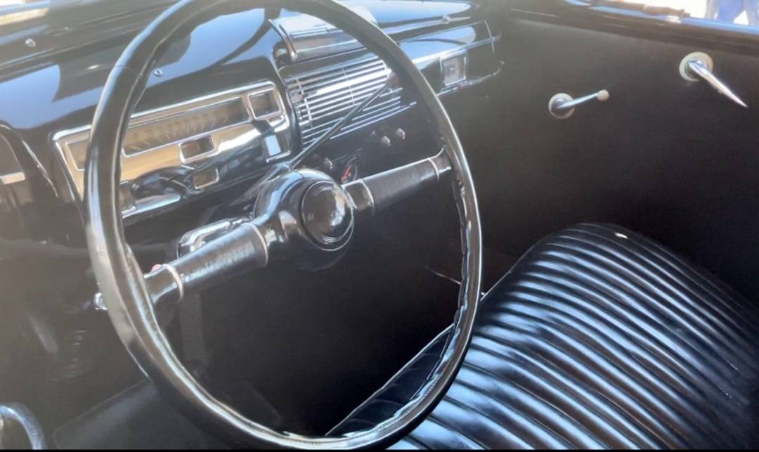 Ford-Deluxe-1940-5
