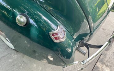 Ford-Deluxe-1940-Sedan-10