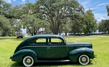 Ford-Deluxe-1940-Sedan-15