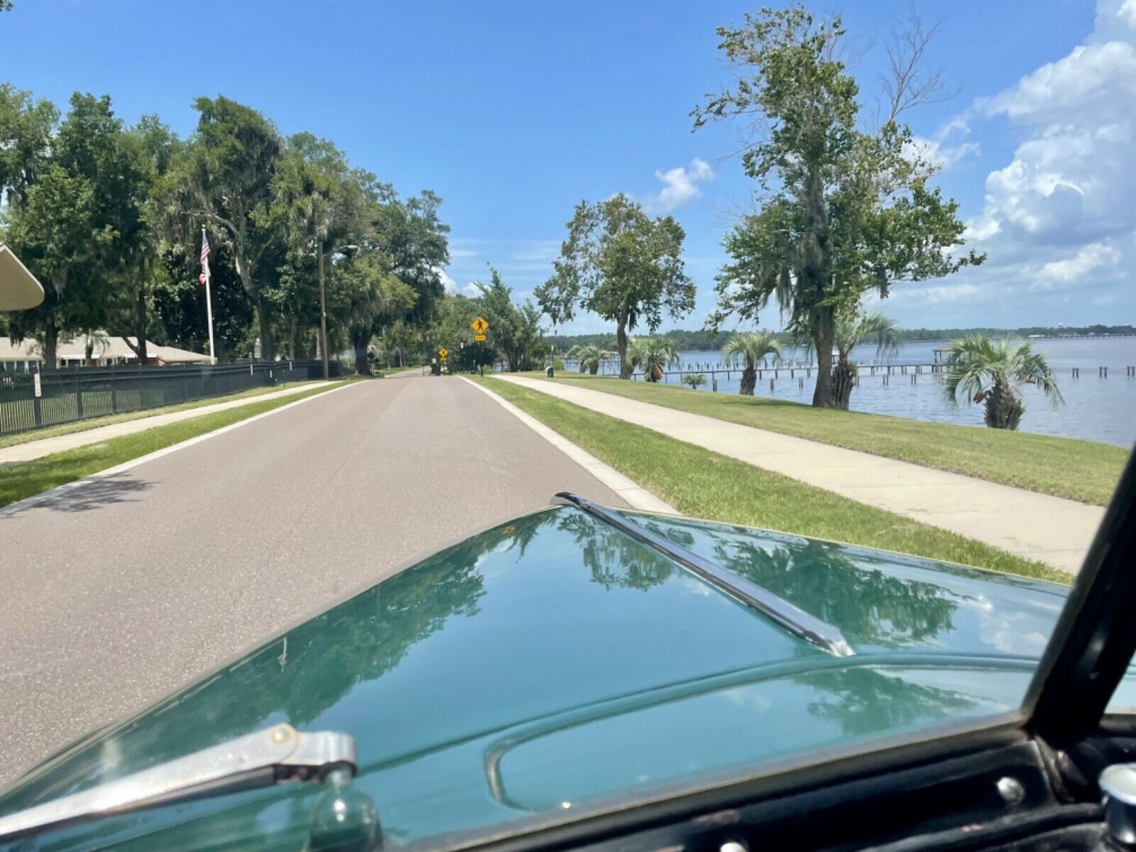 Ford-Deluxe-1940-Sedan-18